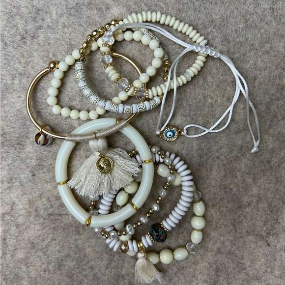 Stylish White & Cream Bead Layered Bracelets Set -Elegant Mixed Bracelets Set - Picture 10 of 10